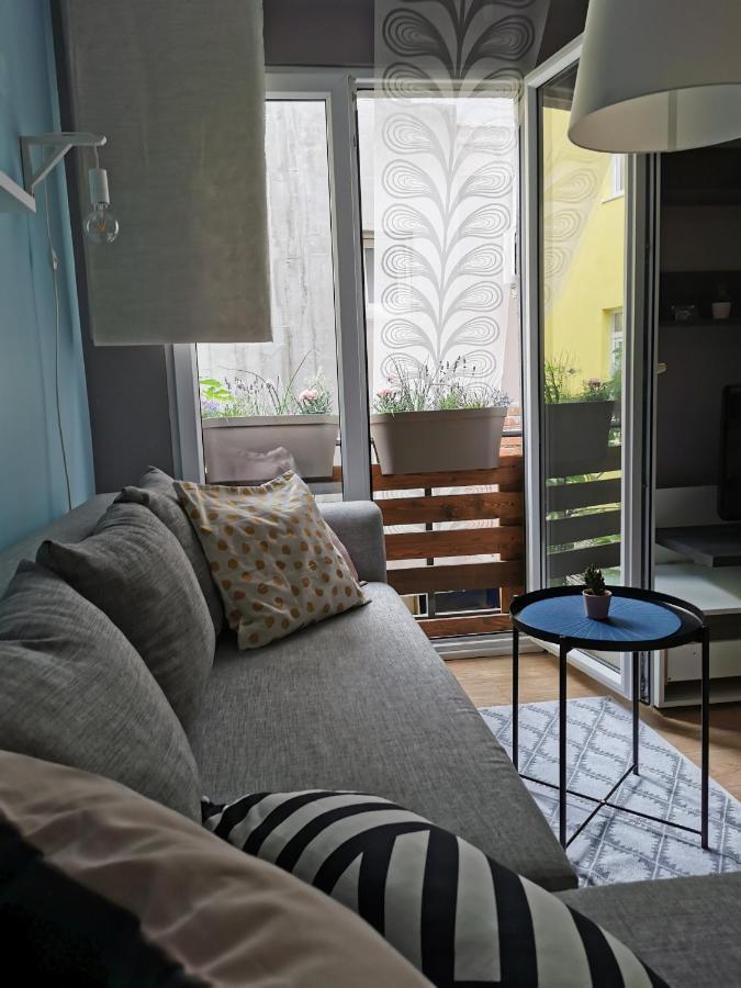 Hotel Nest Belgrado Exterior foto